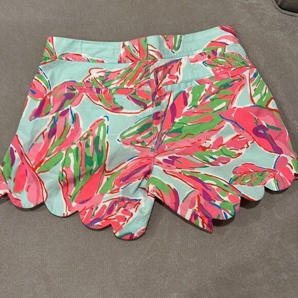 Nwot Lilly Pulitzer The Buttercup shorts - Picture 2 of 2